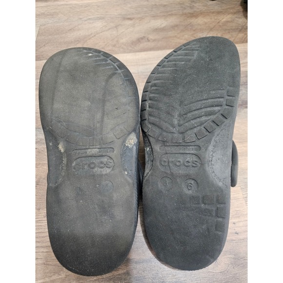 Crocs Classic Clog Black Slip On Water Shoes Mens 4 Womens 6 10001-001 - Picture 4 of 6